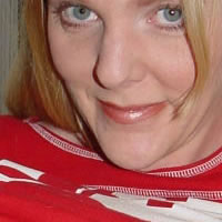 keisha evans in red shirt